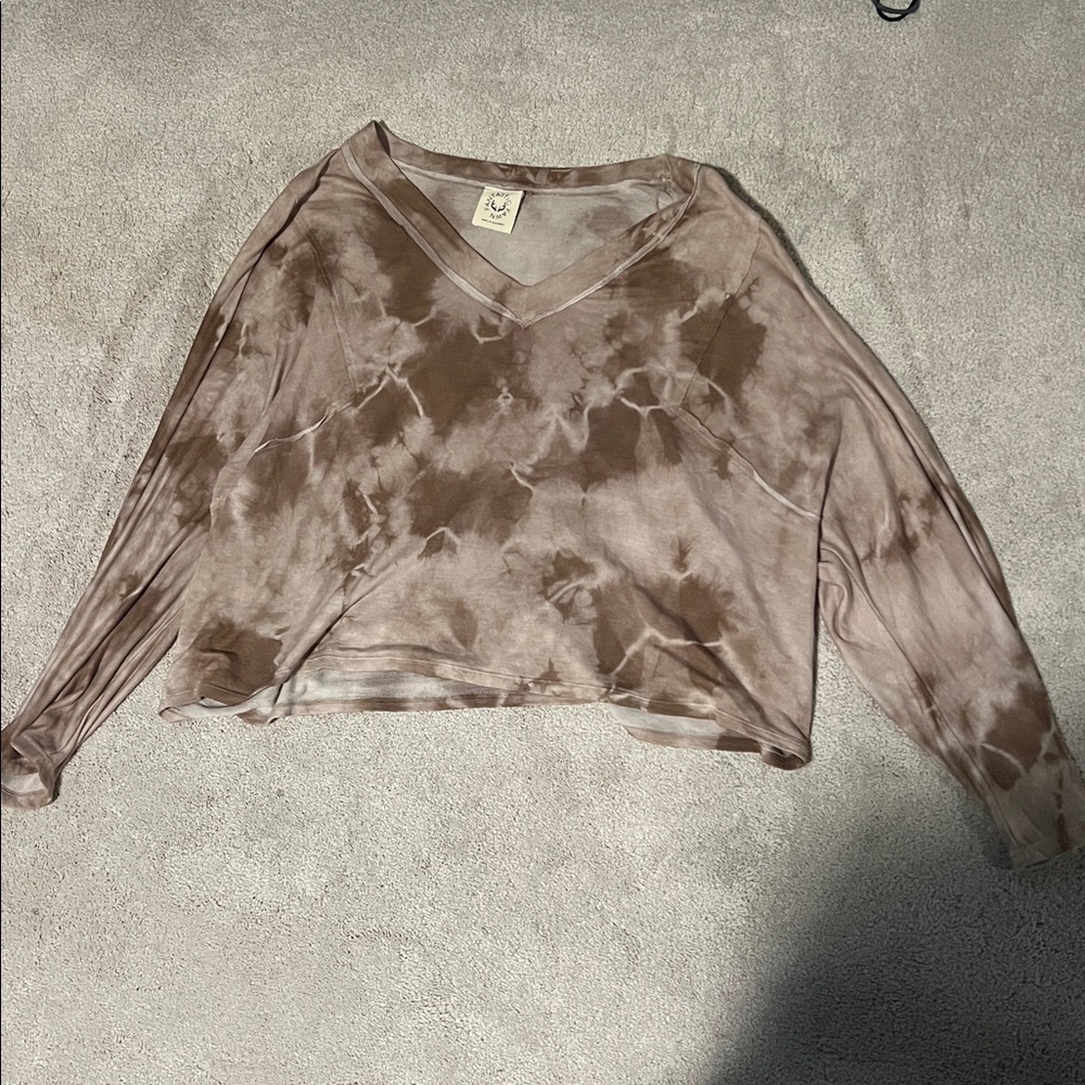size small brown the die print fantastic fawn v neck top